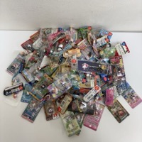 サンリオ ハローキティ ご当地キティ ファスナーマスコット 他 根付け 等 100個 まとめて